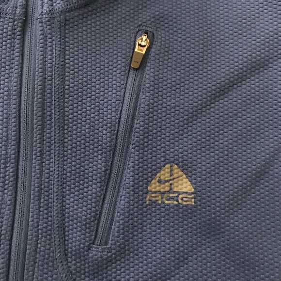 Men's Nike ACG Pullover - Picture 2 of 5